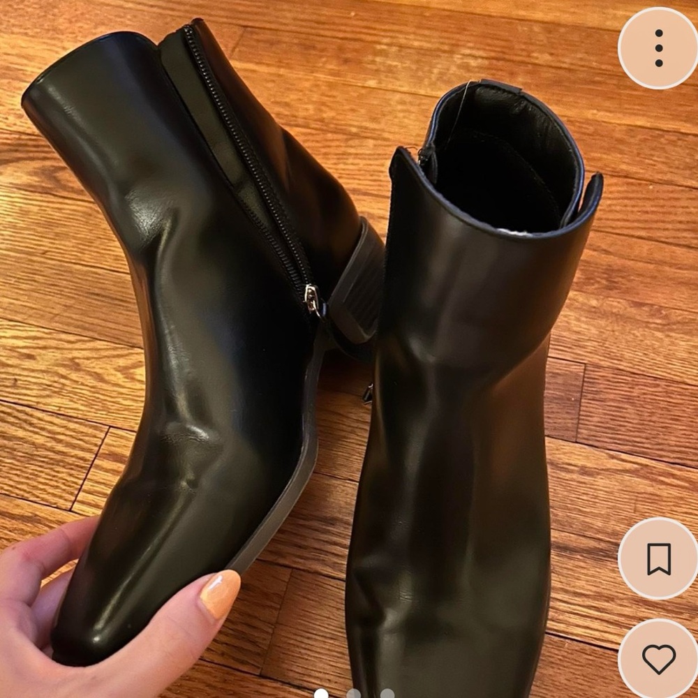 Black Chelsea boots